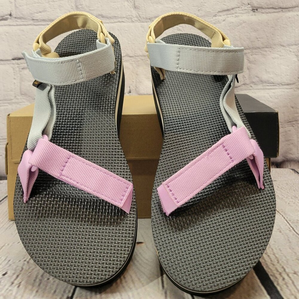 Teva Women's Flatform Universal Sandals